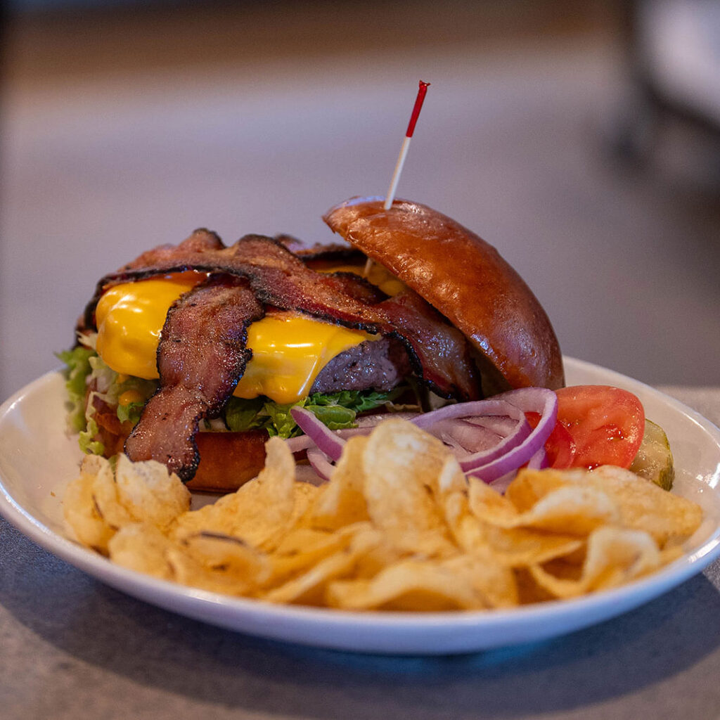 DOG HOUSE BURGER